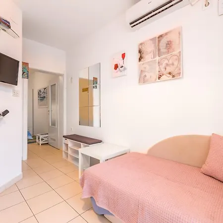 Apartment Beach Holiday Baska Baska (Krk)