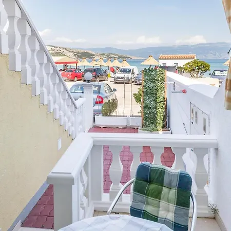 Beach Holiday Baska *