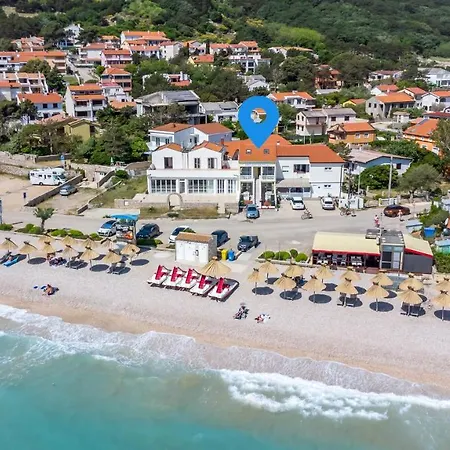 Beach Holiday Baska Apartment *