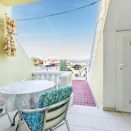 Beach Holiday Baska *