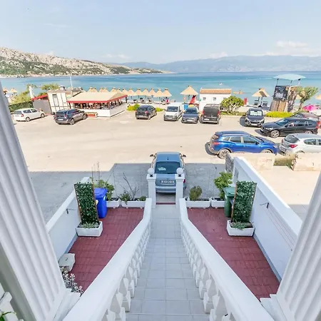 Apartment Beach Holiday Baska