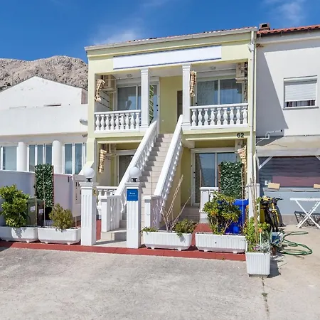 Beach Holiday Baska Apartment