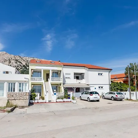 Apartman Beach Holiday Baska