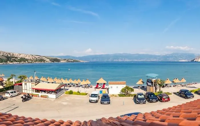 아파트 Beach Holiday Baska