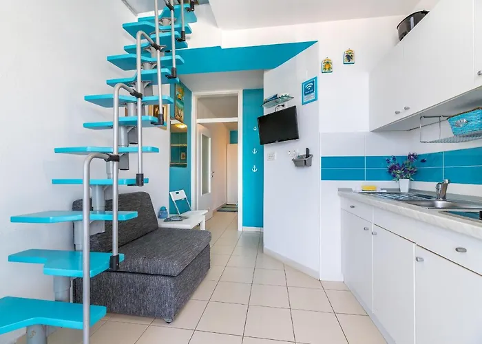 Beach Holiday Baska 바슈카