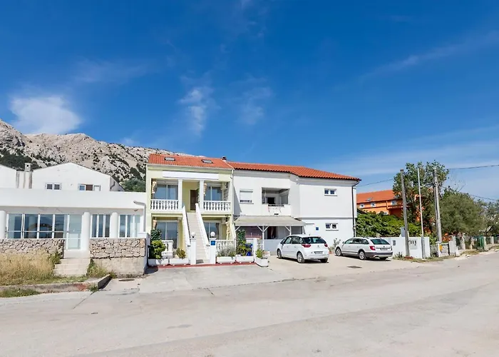 아파트 Beach Holiday Baska