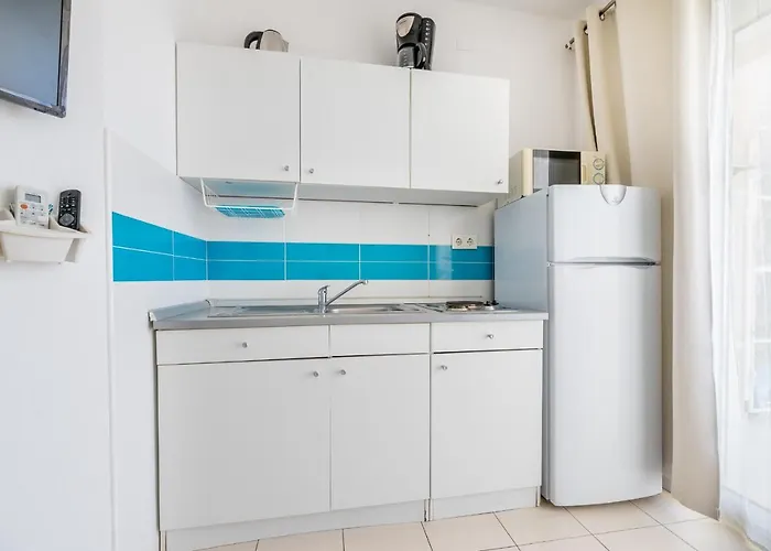 Beach Holiday Baska Apartament *