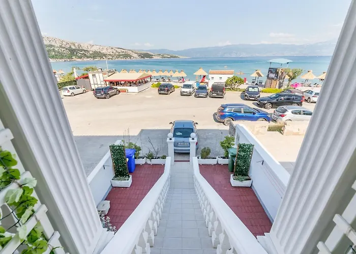 Apartament Beach Holiday Baska