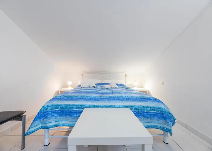 Beach Holiday Baska *